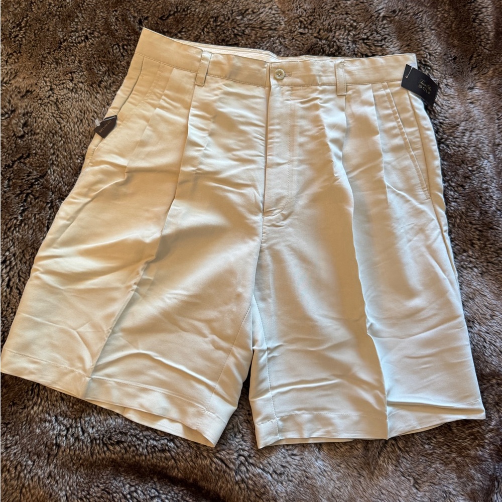 NWT Golf shorts size 32